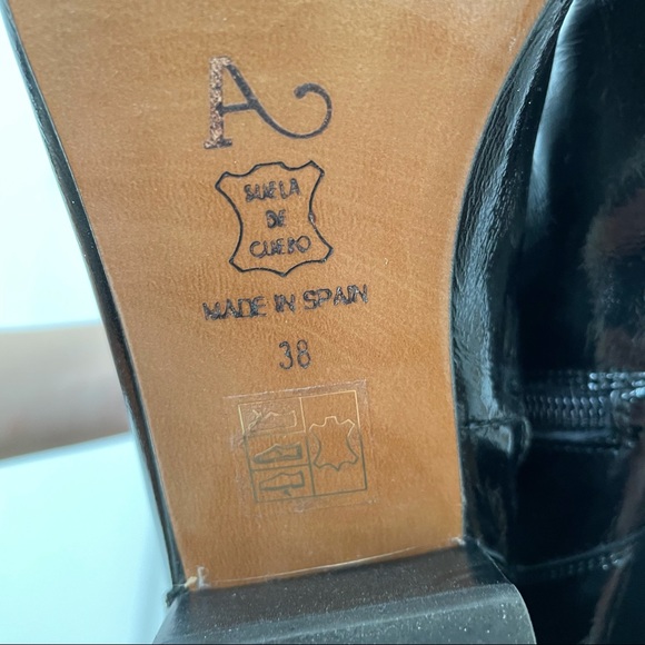 About Arianne Marion Patent Leather Boots - Picture 6 of 8